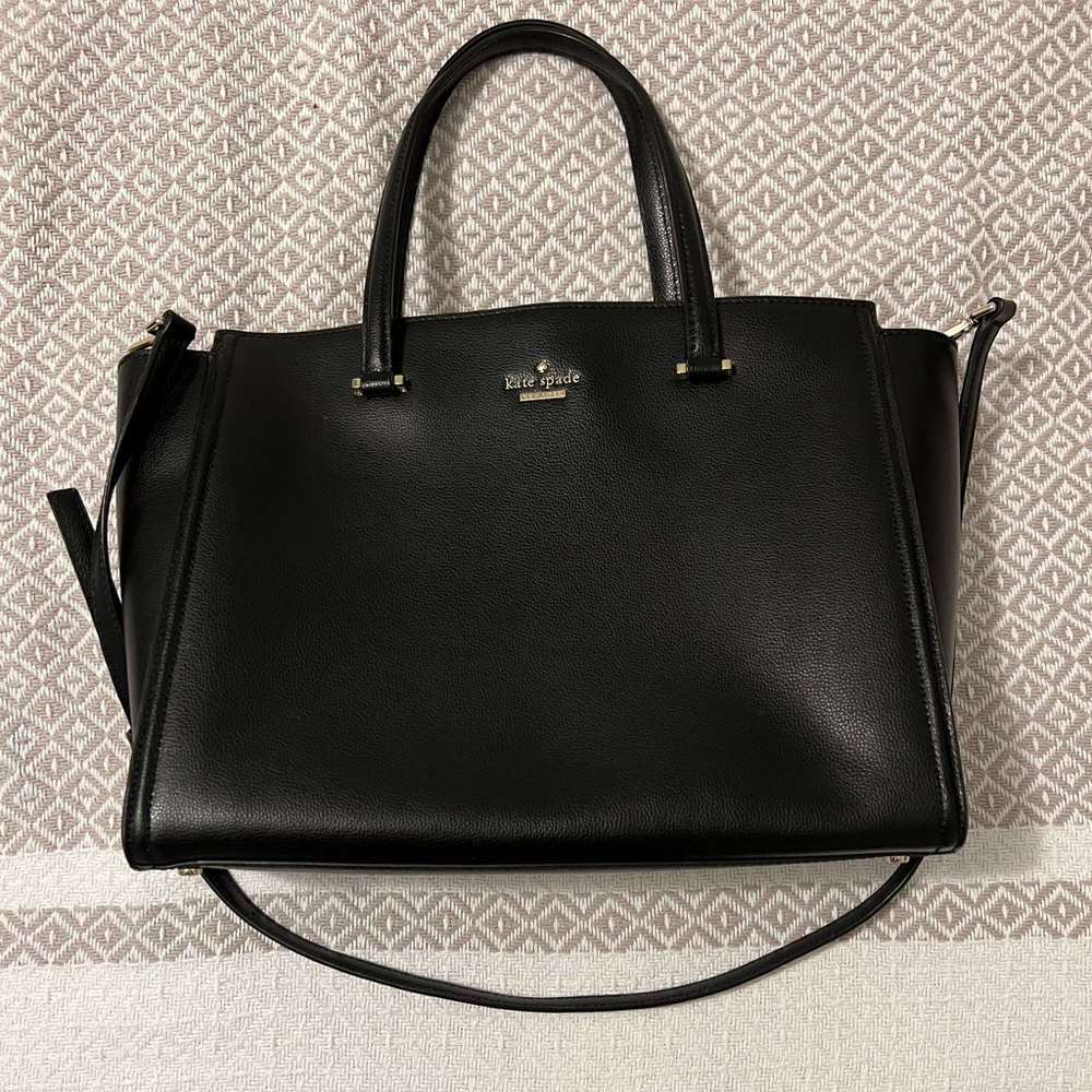 Kate Spade Large Shoulder bag with crossbody strap!